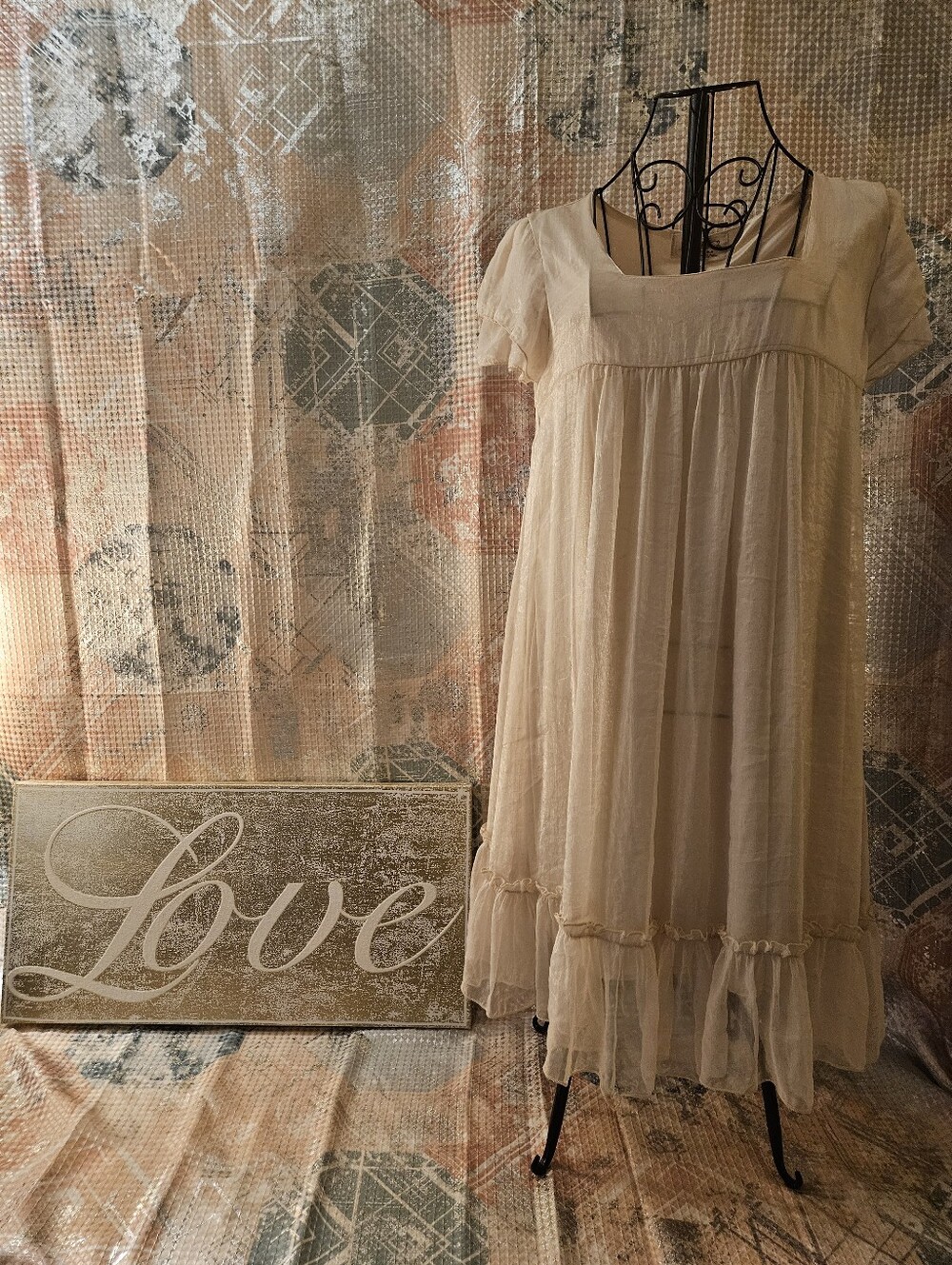 Banana  U.S.A.   Light Cream Boho Tiered Short-Sleeve Dress